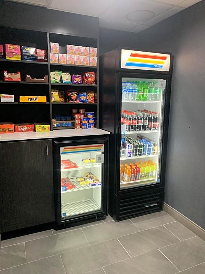 La Quinta Inn & Suites by Wyndham Oklahoma City North - Quail Springs