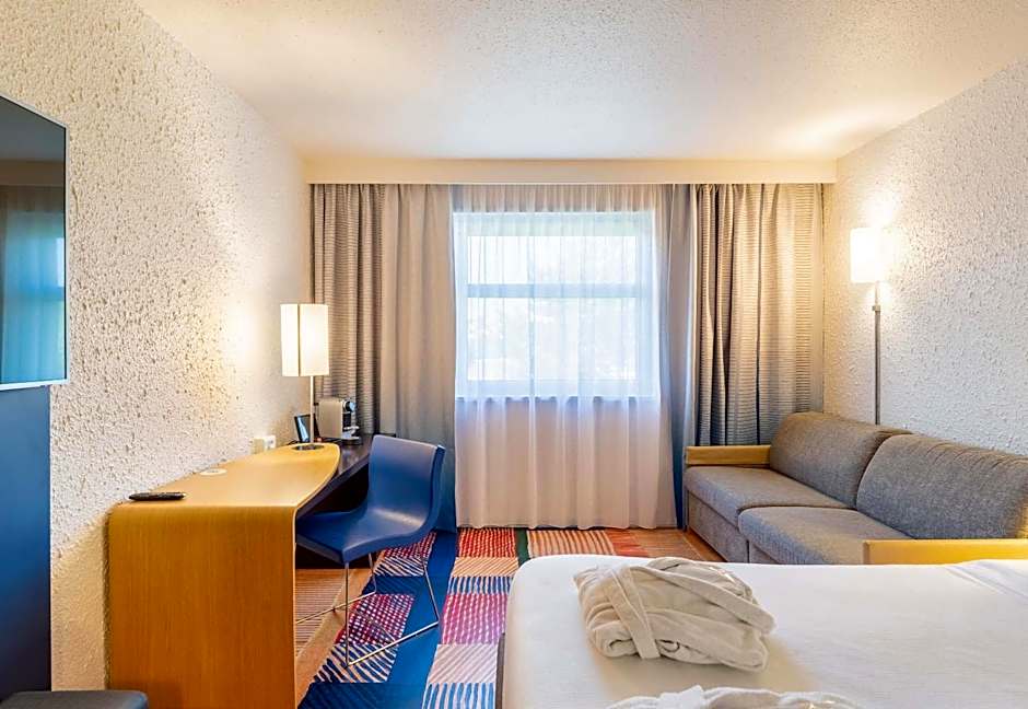 B&B HOTEL Lyon Nord 4 étoiles