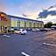 Clarion Inn & Suites Near Downtown