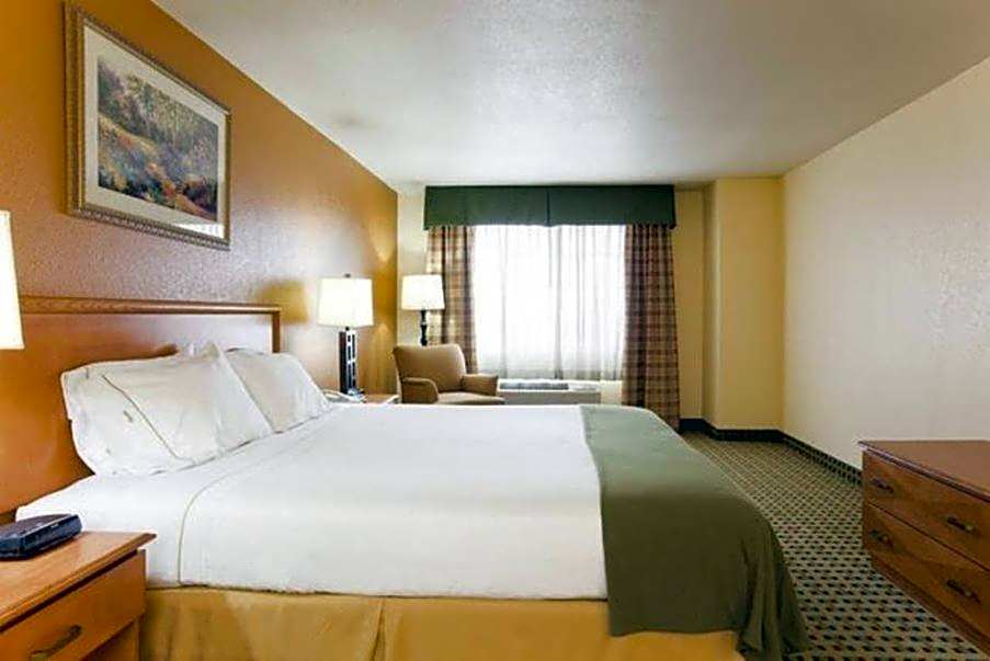 Holiday Inn Express Hotel & Suites Hesperia By IHG