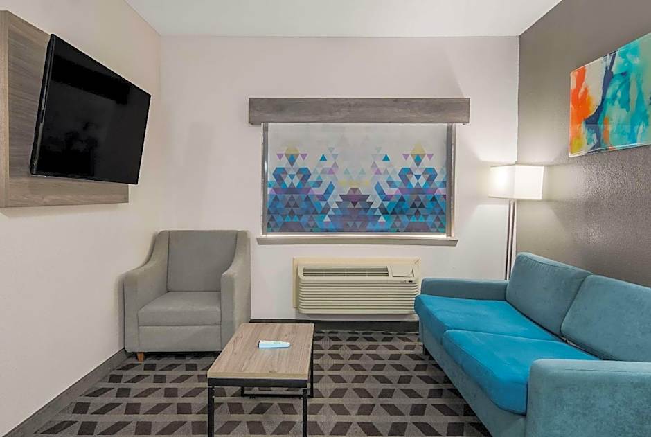 Quality Inn & Suites Waco North