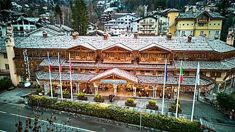 Hotel Mont Blanc
