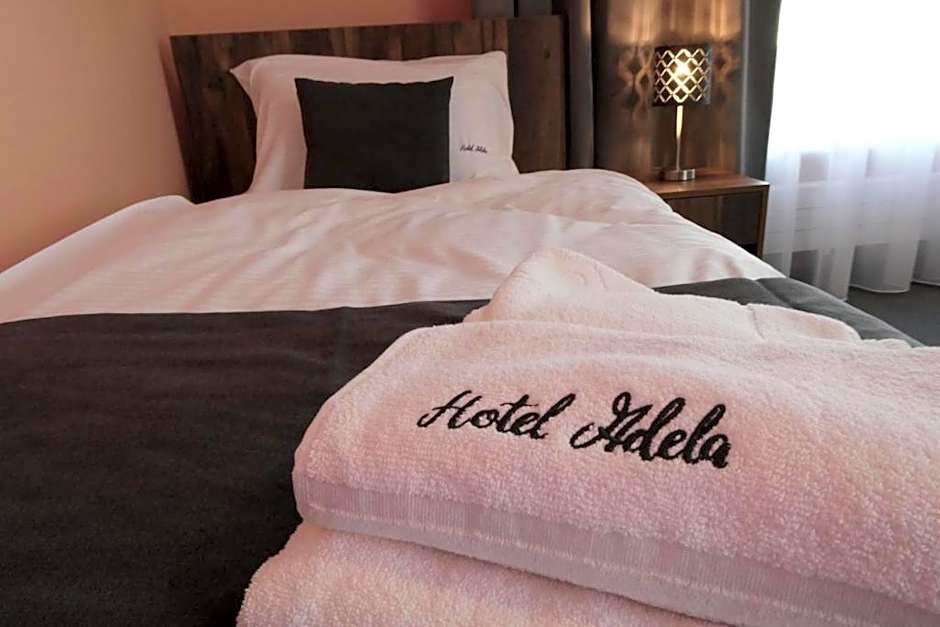 Hotel Adela