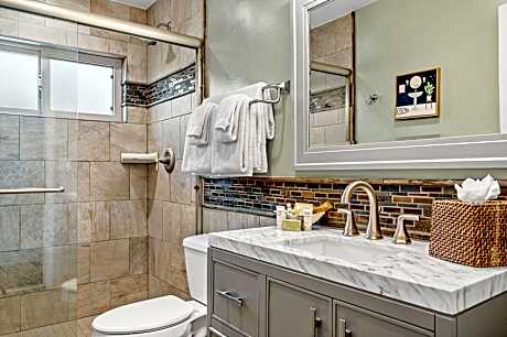 Deluxe Room, 2 Queen Beds