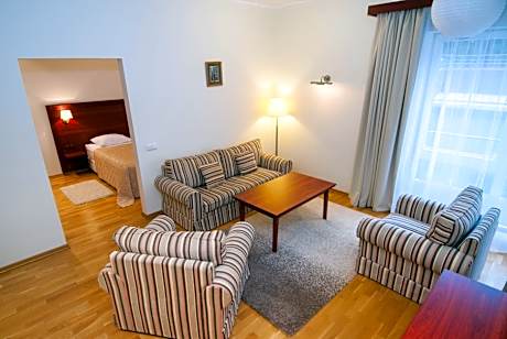 Mini Apartment with health Program, Breakfast and Swimming Pool Access