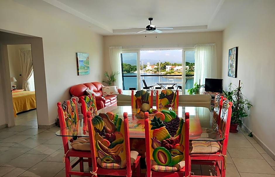Marina Banderas Suites Hotel Boutique