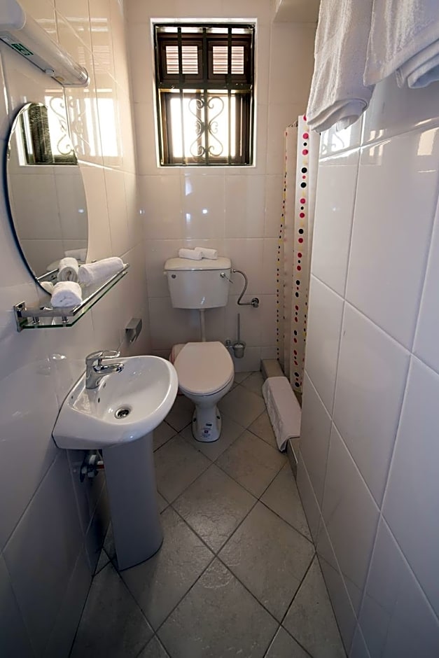 Apartments Leonia- Bukoto, Kampala A1