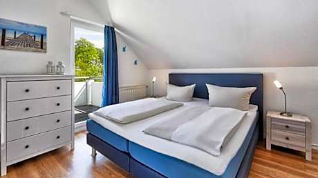 Superior One-Bedroom Apartment with Sauna