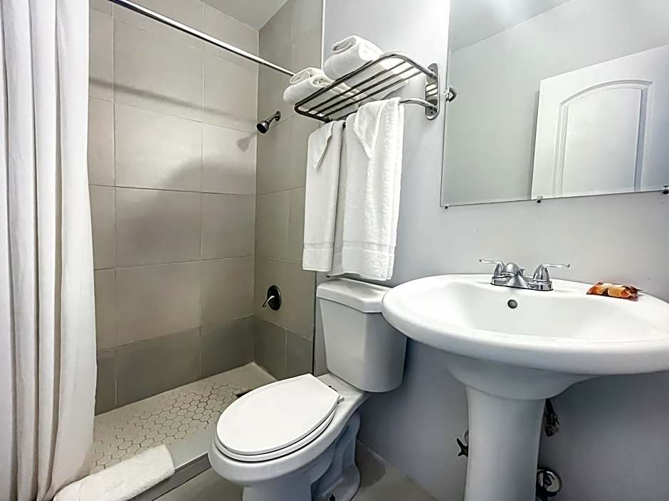 Paradise Oceanfront by HBH