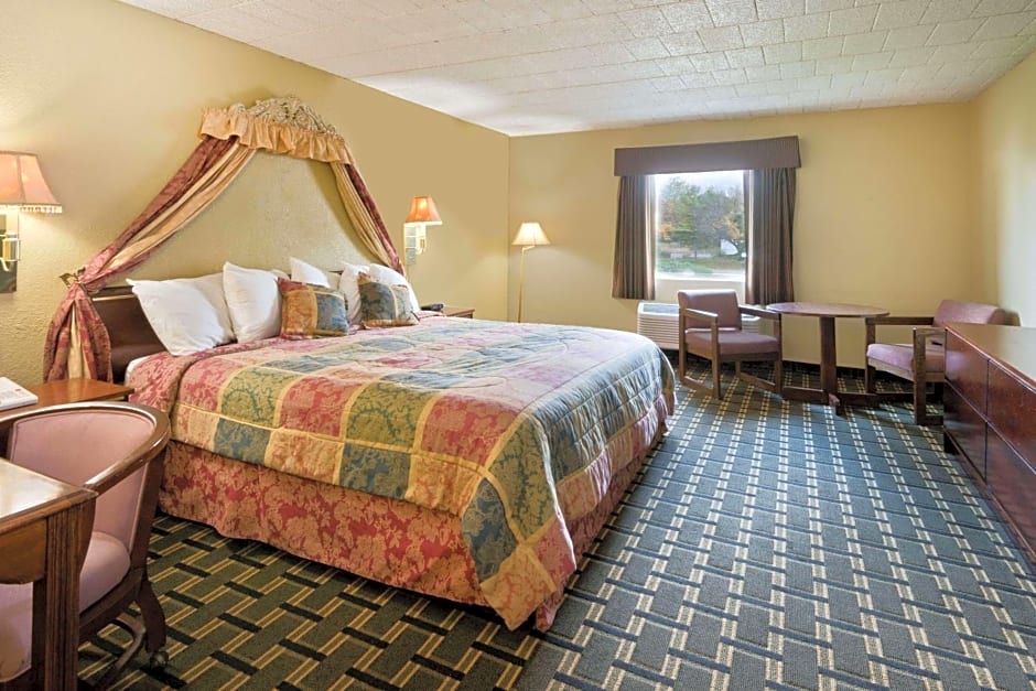 Days Inn by Wyndham Batavia Darien Lake Theme Park