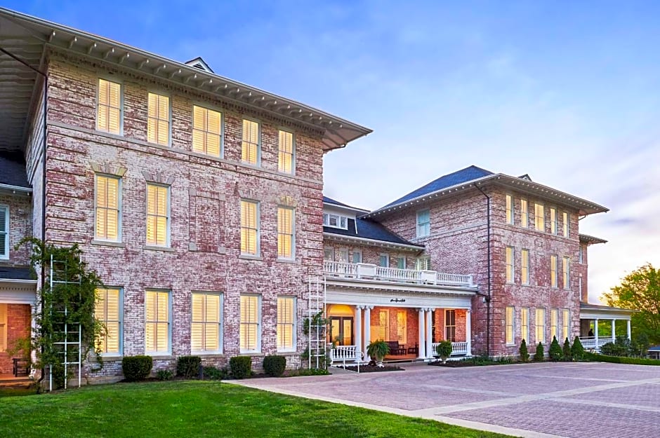 Inn at Carnall Hall