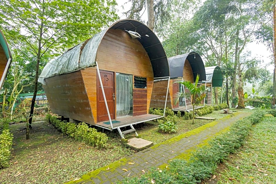 Chikar Glamping At Wisata Coban Talun Mitra RedDoorz