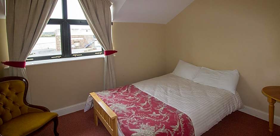 Óstán Oileán Acla