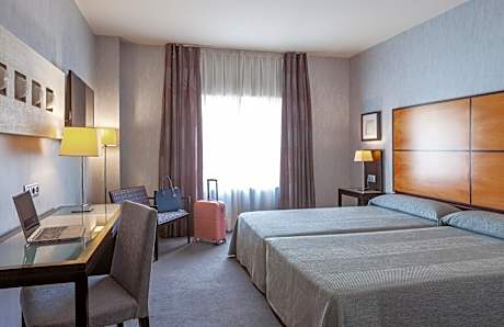 Double Room with Extra Bed (3 Adults)