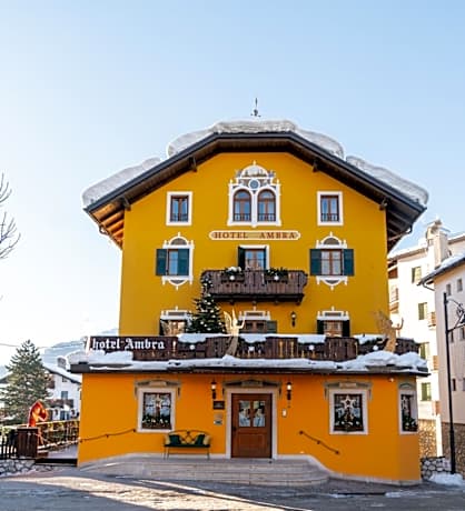 Ambra Cortina Luxury&Fashion Hotel
