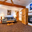 Red Wolf Lakeside Lodge
