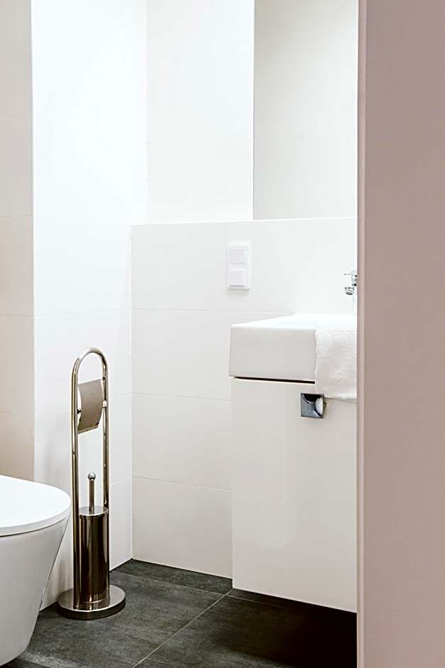 Symphony City Square Aparthotel by INA