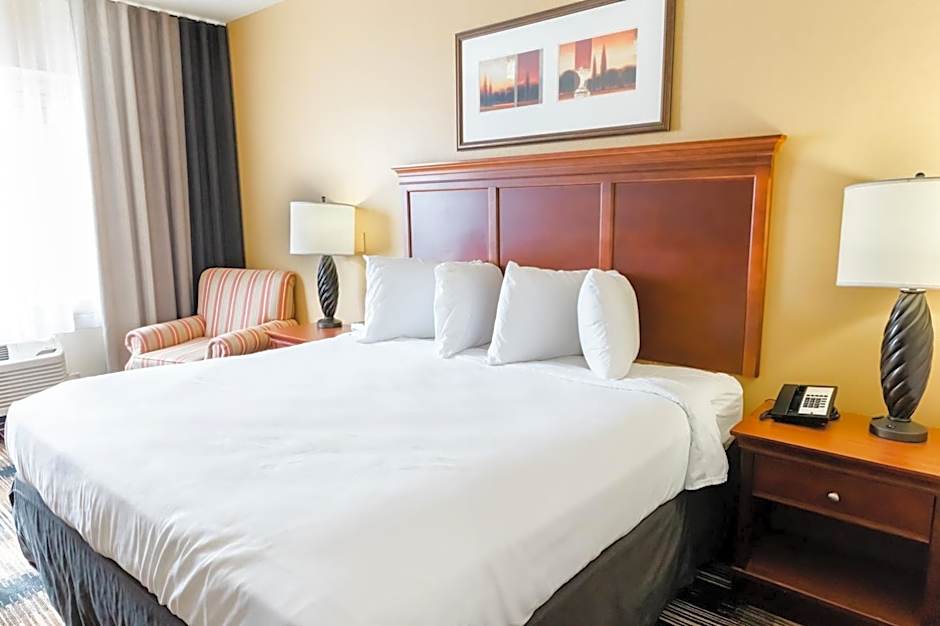 Country Inn & Suites by Radisson, Helen, GA