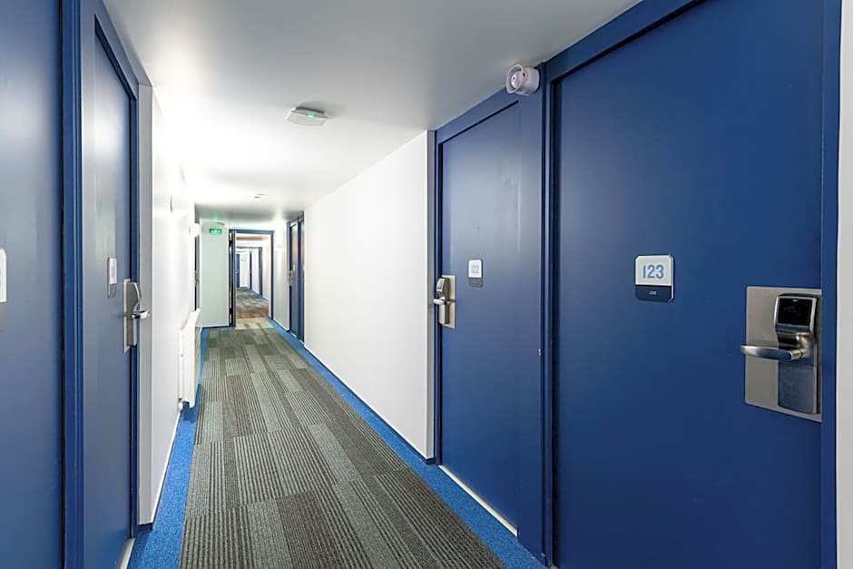 KYRIAD CREIL - Chantilly Nord