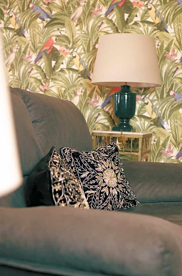 Largo da Rainha, Guesthouse