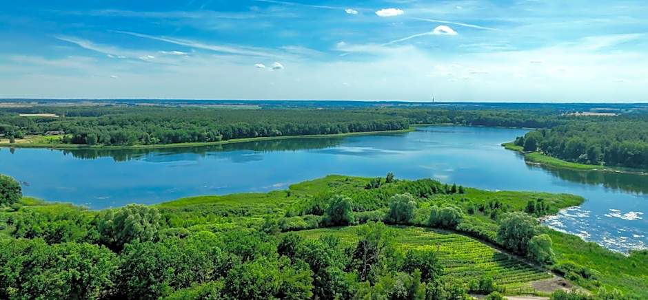 Binowo Park Golf Garden Rooms