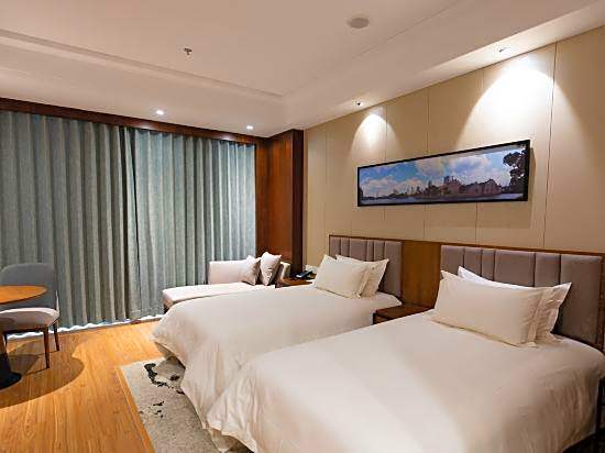 Hanya Kaiyuan Yiju Hotel (Ningbo East New Town Convention and Exhibition Center)