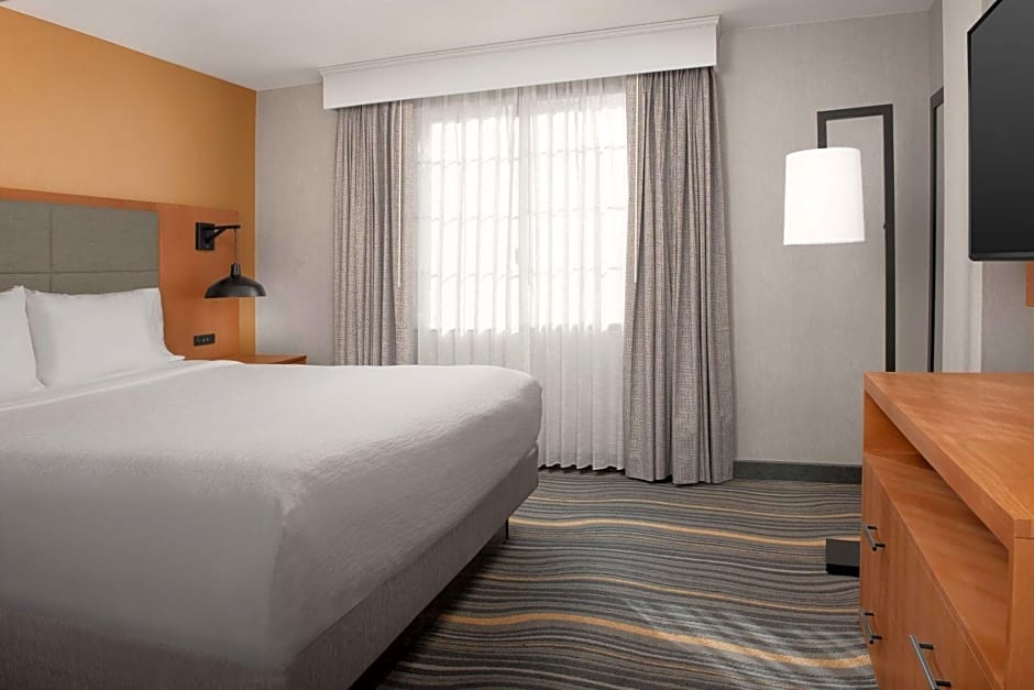 Embassy Suites By Hilton Hotel La Quinta, Ca