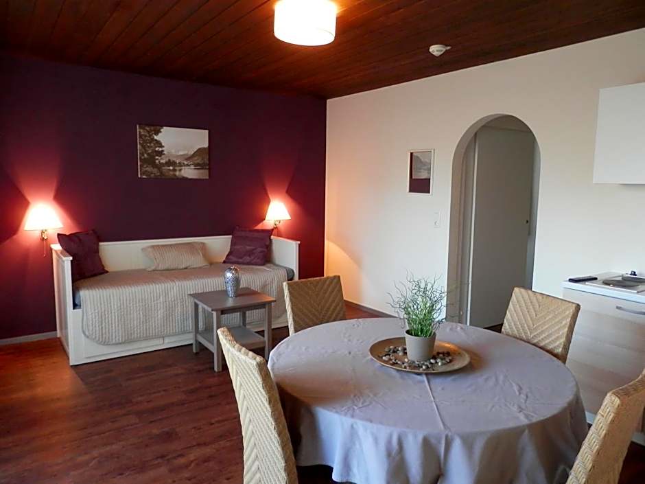 Dahoam by Sarina - Rooms & Suites