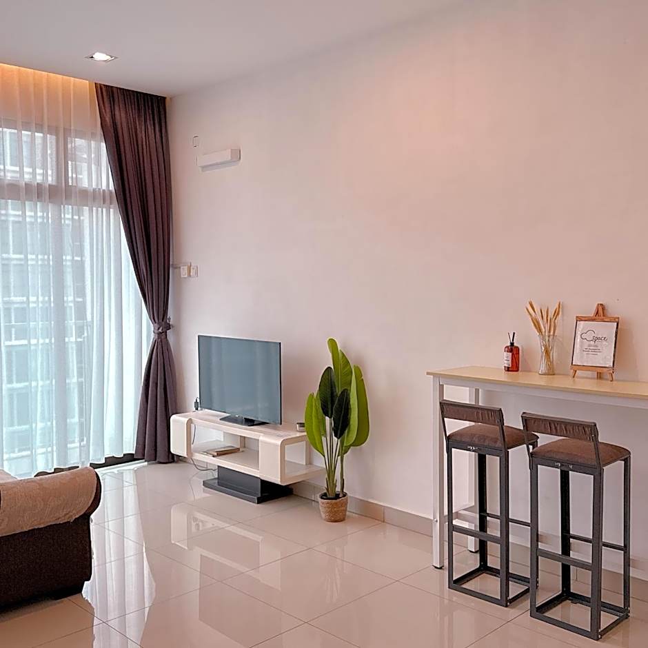 Woody Feel Lively Austin at Mount Austin, JB #15