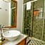 ZEYHOUSE ALACATI