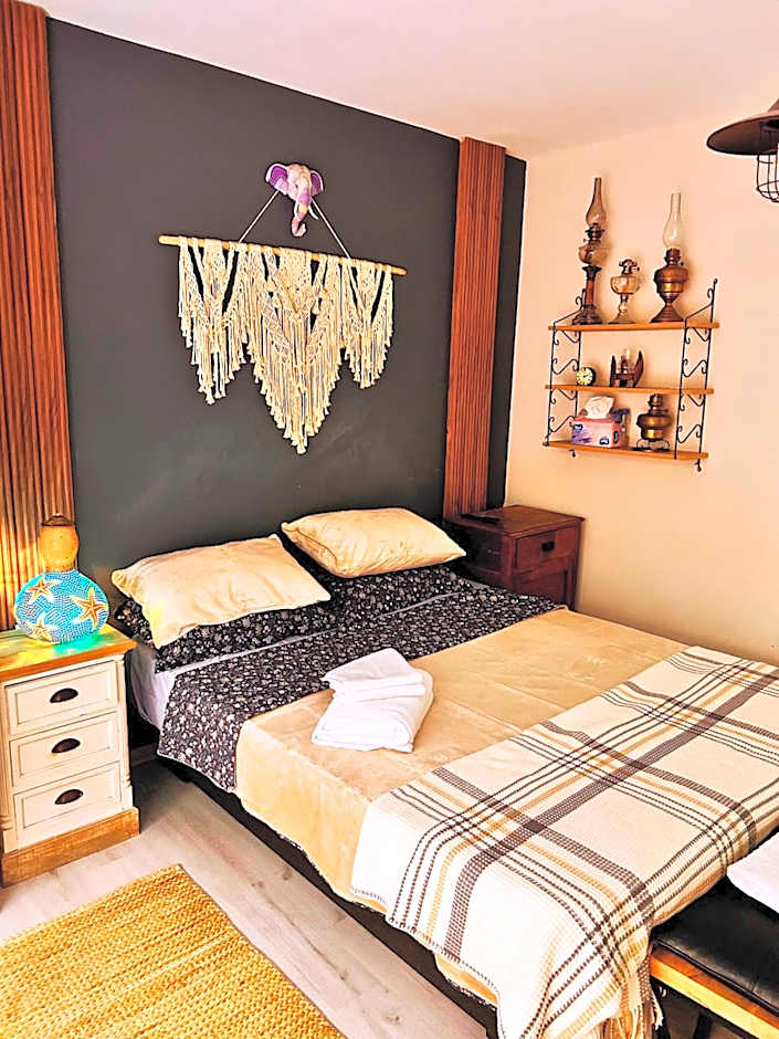 Izmir Home & Garden