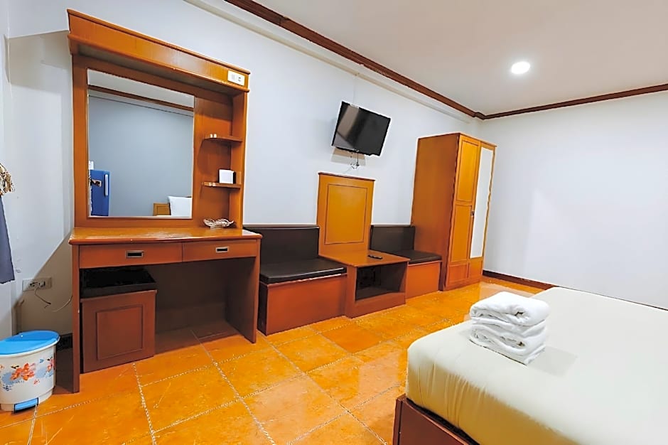 Tonkhoon Hotel
