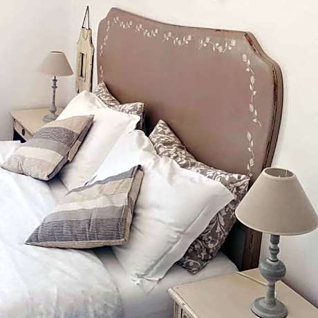 Deluxe Double Room with Private Bathroom