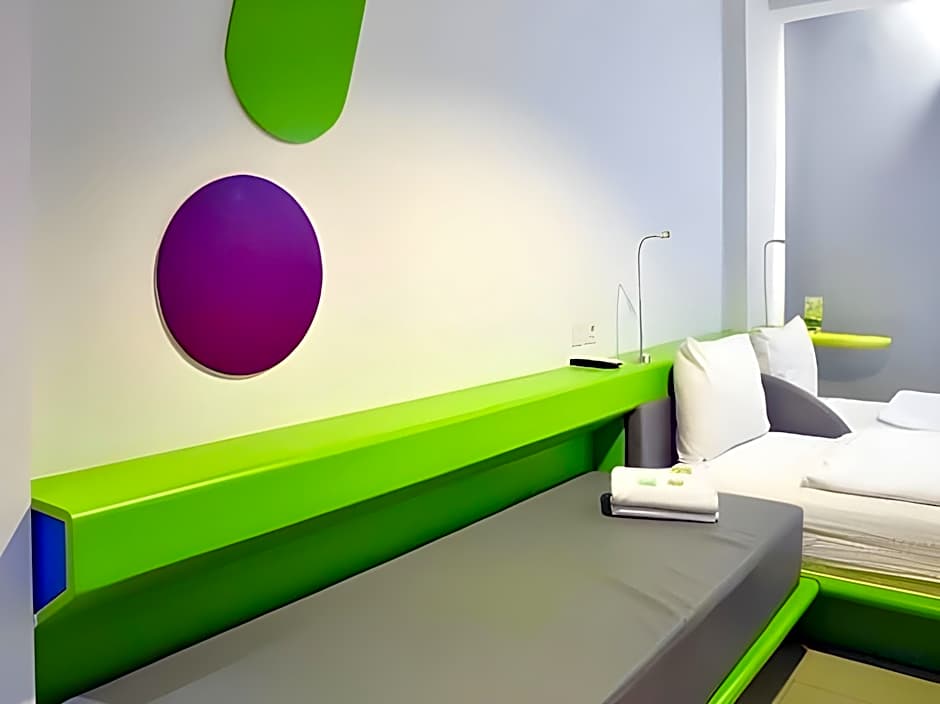 Pop! Hotel Kemang Jakarta