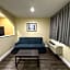 Rodeway Inn & Suites Hwy 290 Nw