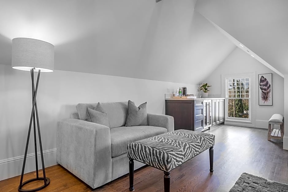 The George - Luxury Boutique Inn