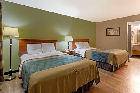 2 Double Beds, Smoking