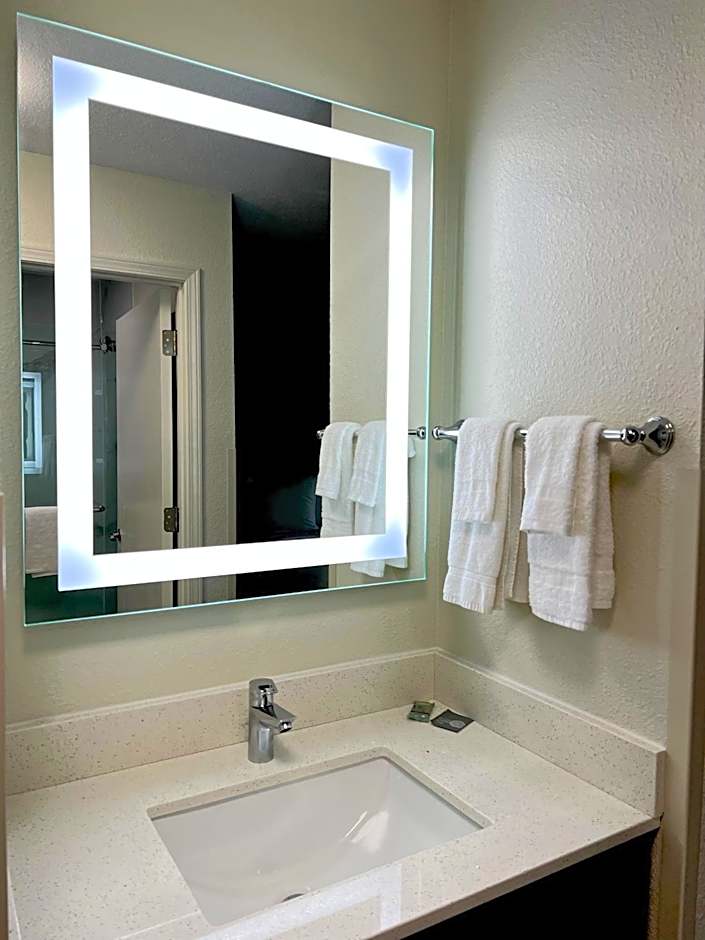 Sleep Inn & Suites Wisconsin Dells - Lake Delton