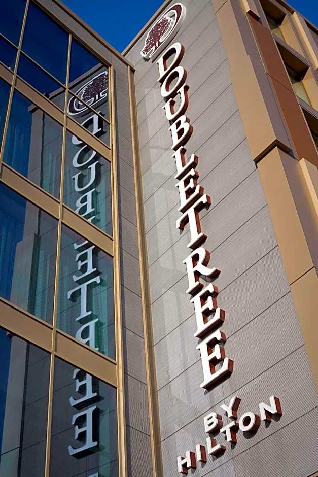 DoubleTree By Hilton Hull