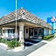 Motel 6 Kingsburg