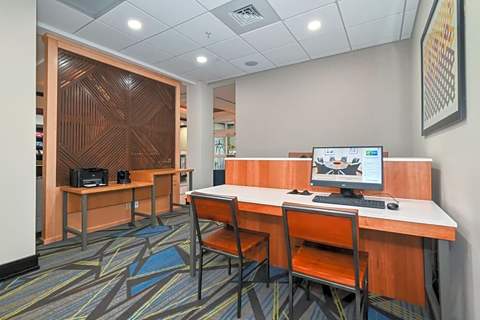 Holiday Inn Express Hotel & Suites Charlotte Southeast - Matthew By IHG