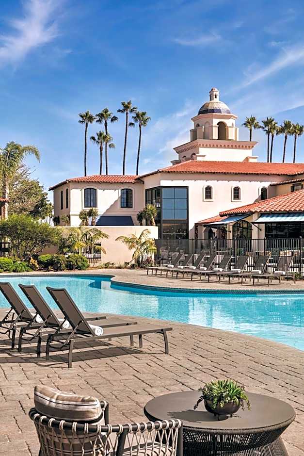 Zachari Dunes on Mandalay Beach, Curio Collection by Hilton