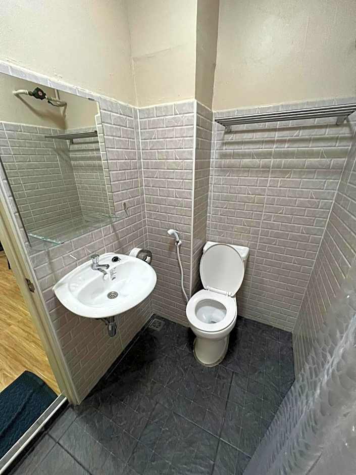 Bangwa House - MRT Bangwa Station