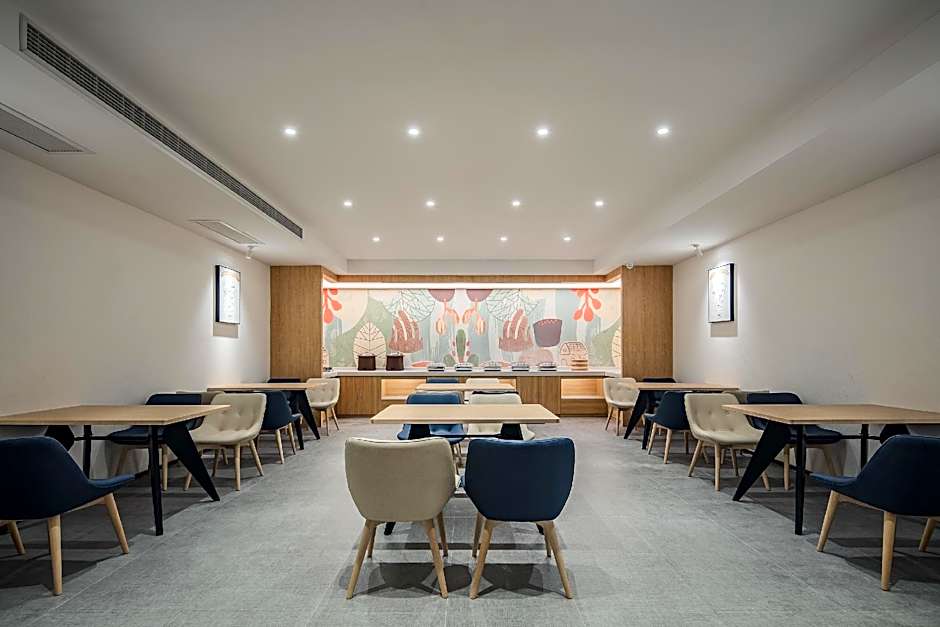 Hanting Hotel Wuhan Wangjiawan Sixin Avenue Metro Station