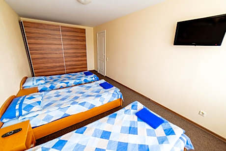 Economy Room (5 adults)