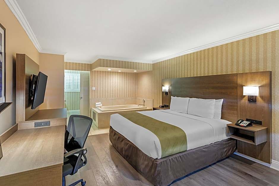 Quality Inn & Suites Maingate