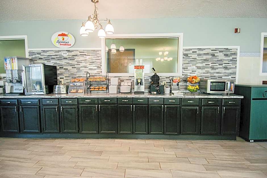 Super 8 by Wyndham McLean/Bloomington SW