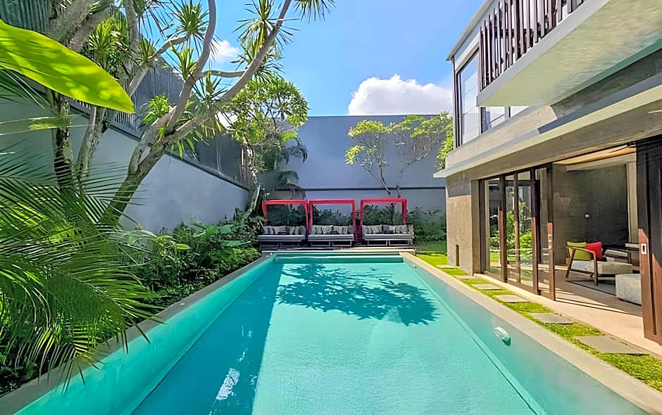 Seminyak Icon - by Karaniya Experience