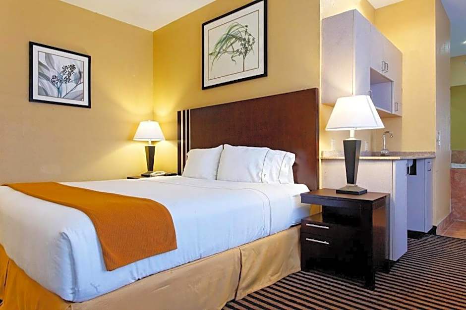 Holiday Inn Express Crockett By IHG