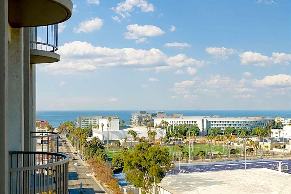 Hyatt Centric Delfina Santa Monica